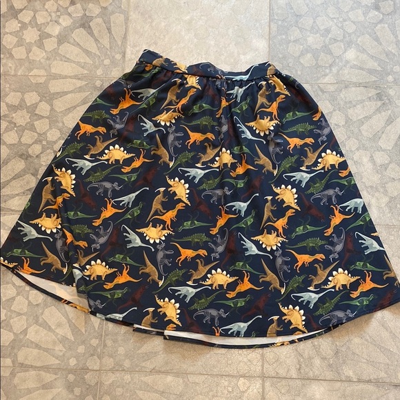 Dinosaur Pull On Skirt LaVieLente Fashion Women’s Size Small - Picture 1 of 5
